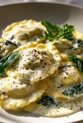 Cremige Toskanische Ravioli Alfredo mit Parmesan Rezept