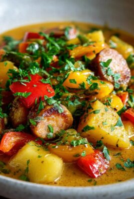 Leckeres Kartoffelgulasch mit Geflügelwürstchen Rezept